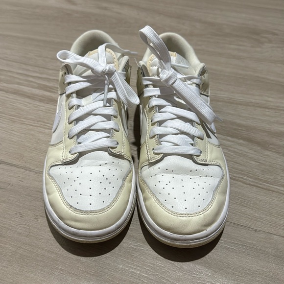 Nike Dunks - Picture 2 of 4